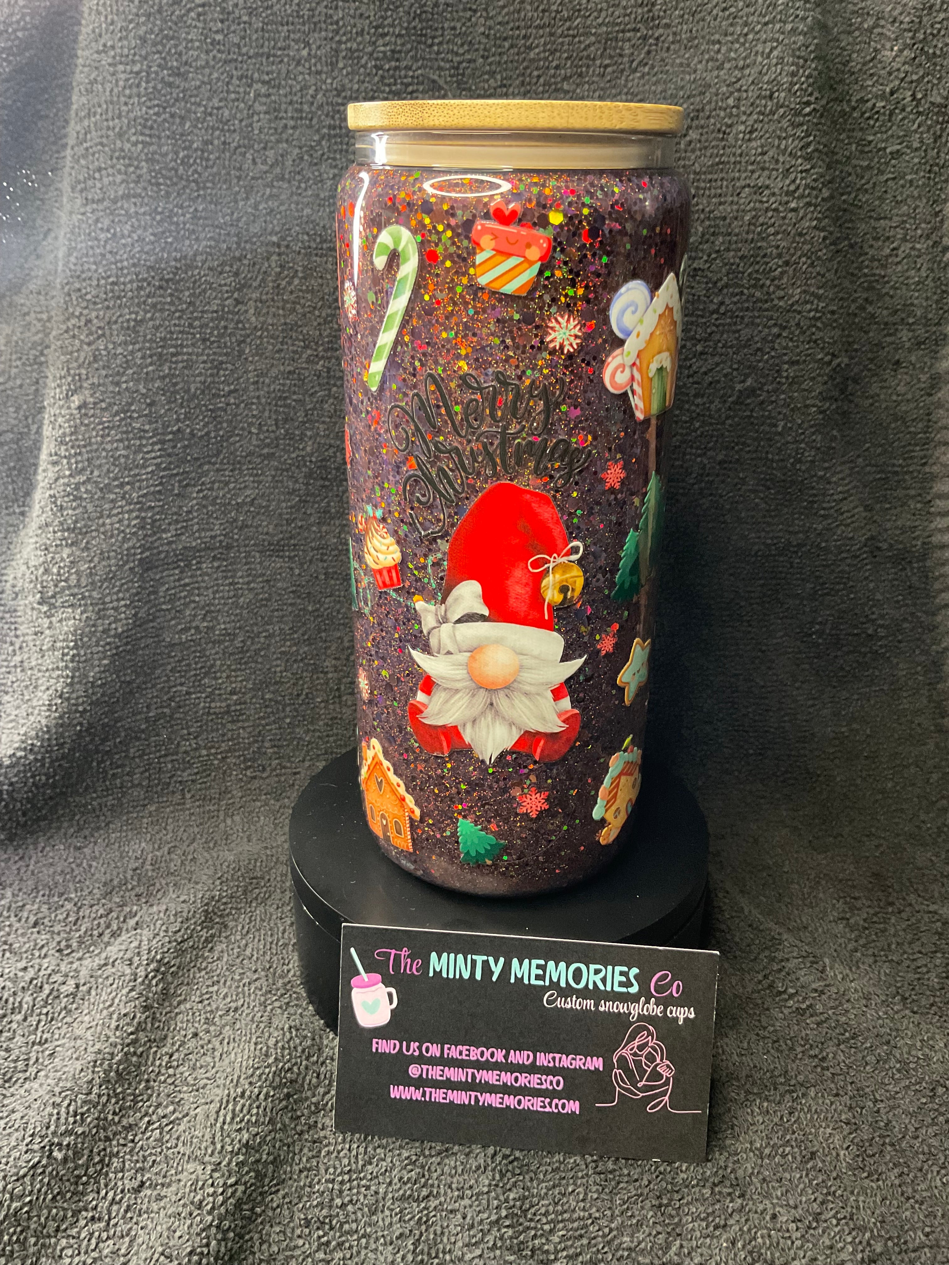 20 oz Christmas gnomes glass
