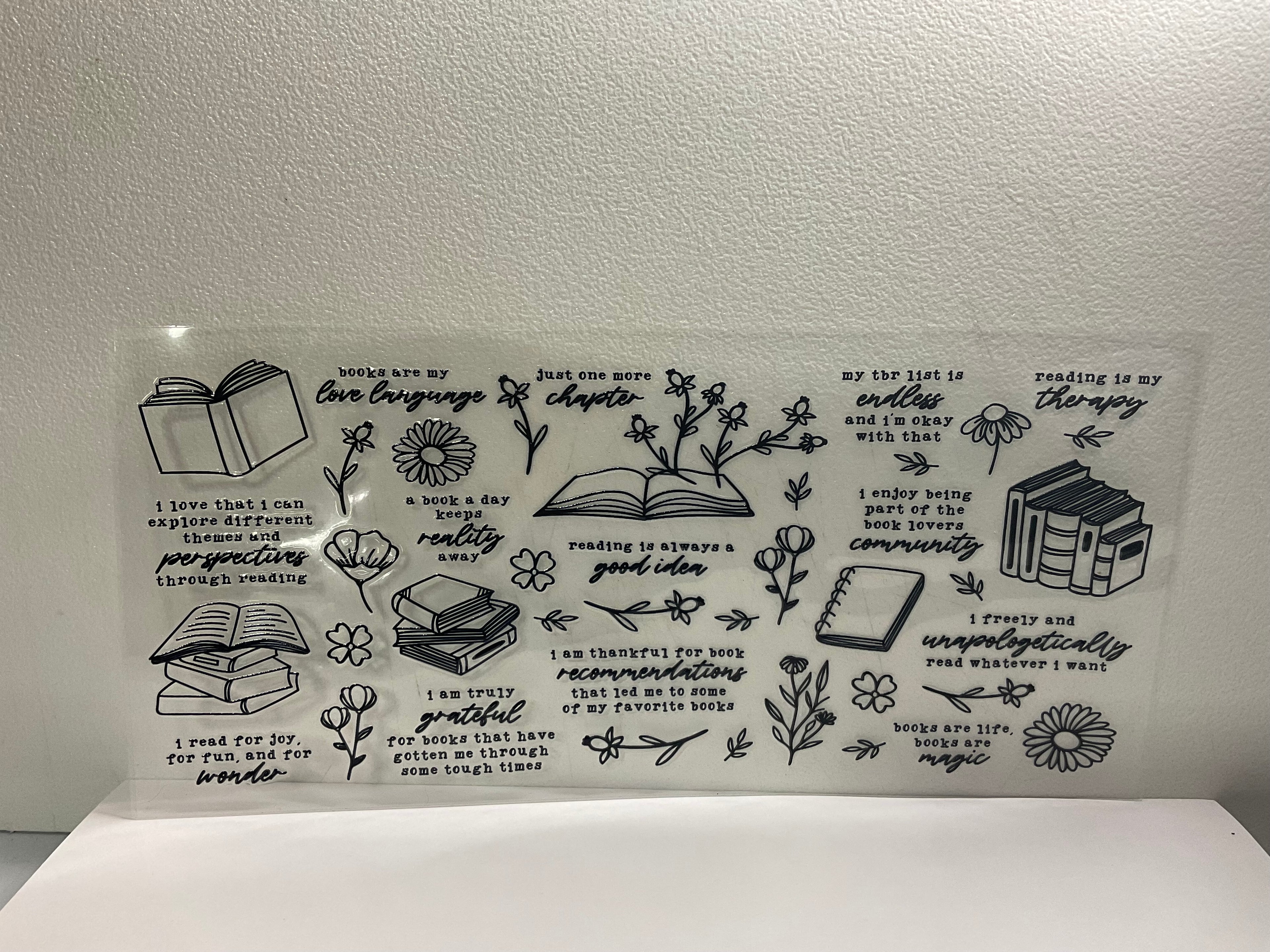 R - Books, quotes, flowers